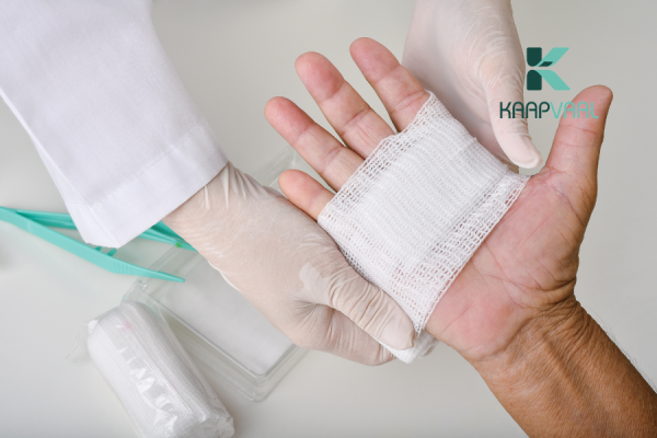 thay băng vết thương
