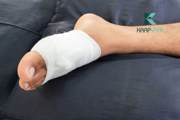 Có nên băng vết thương khi ngủ không?