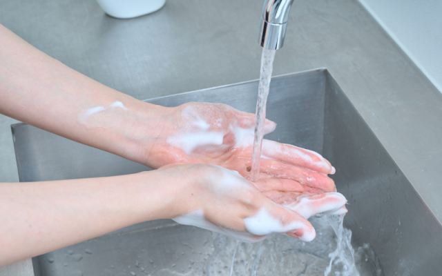 nước rửa tay cho da nhạy cảm